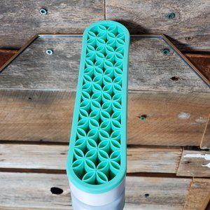 Makeup Brush Organizer- Green -Flexible-Portable-Silicone